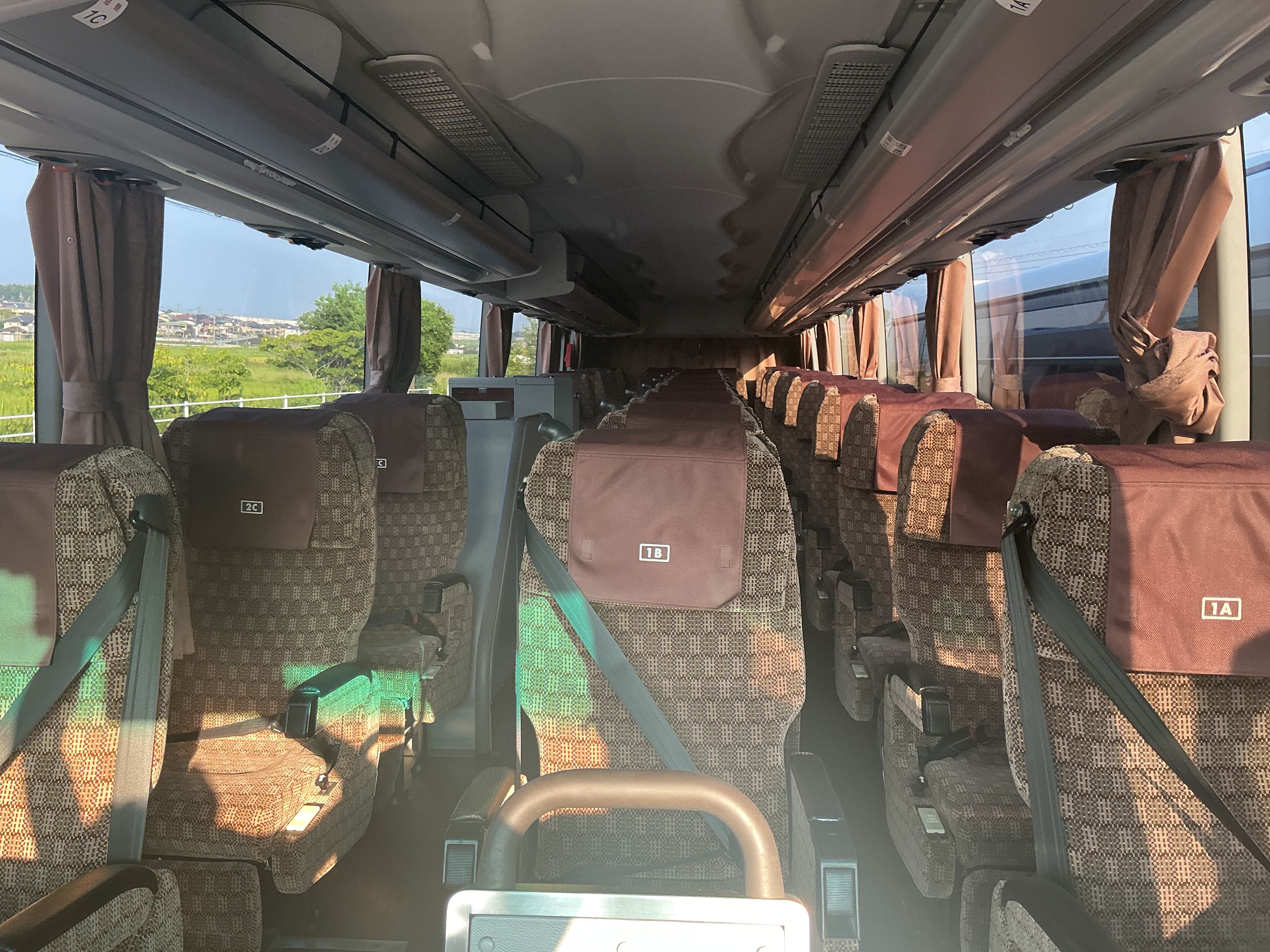 AB1007　あおぞらライナー【訳あり席】【女性専用席】【最後列4席】　青木バス車庫・伊勢（宇治山田）⇒仙台　トイレ（真ん中）付き